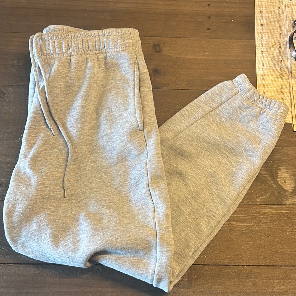 Tilly’s Sweatpants